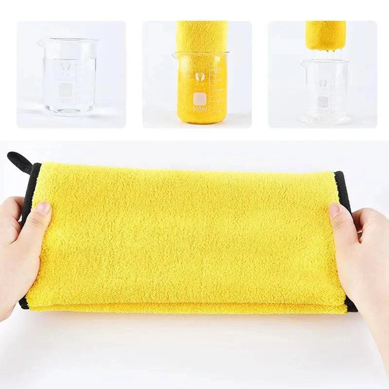 Quick-Dry Pet Towel: Soft, Absorbent, and Perfect for Bath Time